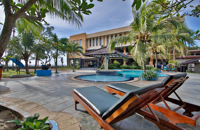 The Jayakarta Villas Anyer Beach Resort